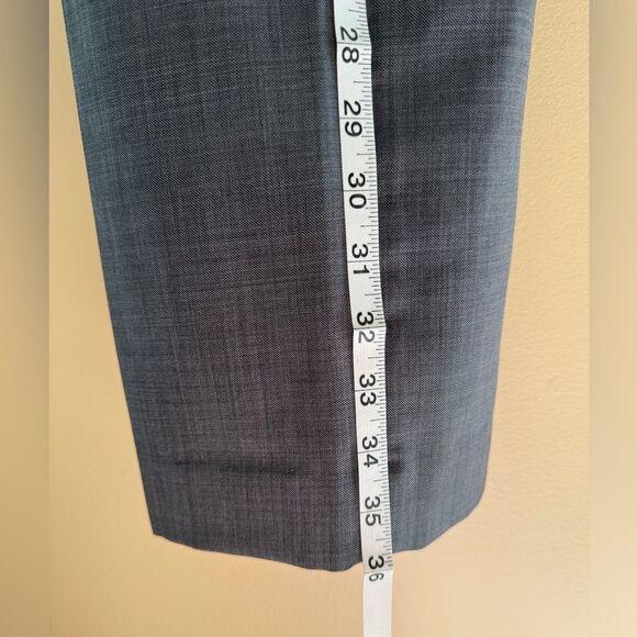 Express Fitted 36R gray suit like new, go to for weddings - Picture 8 of 12